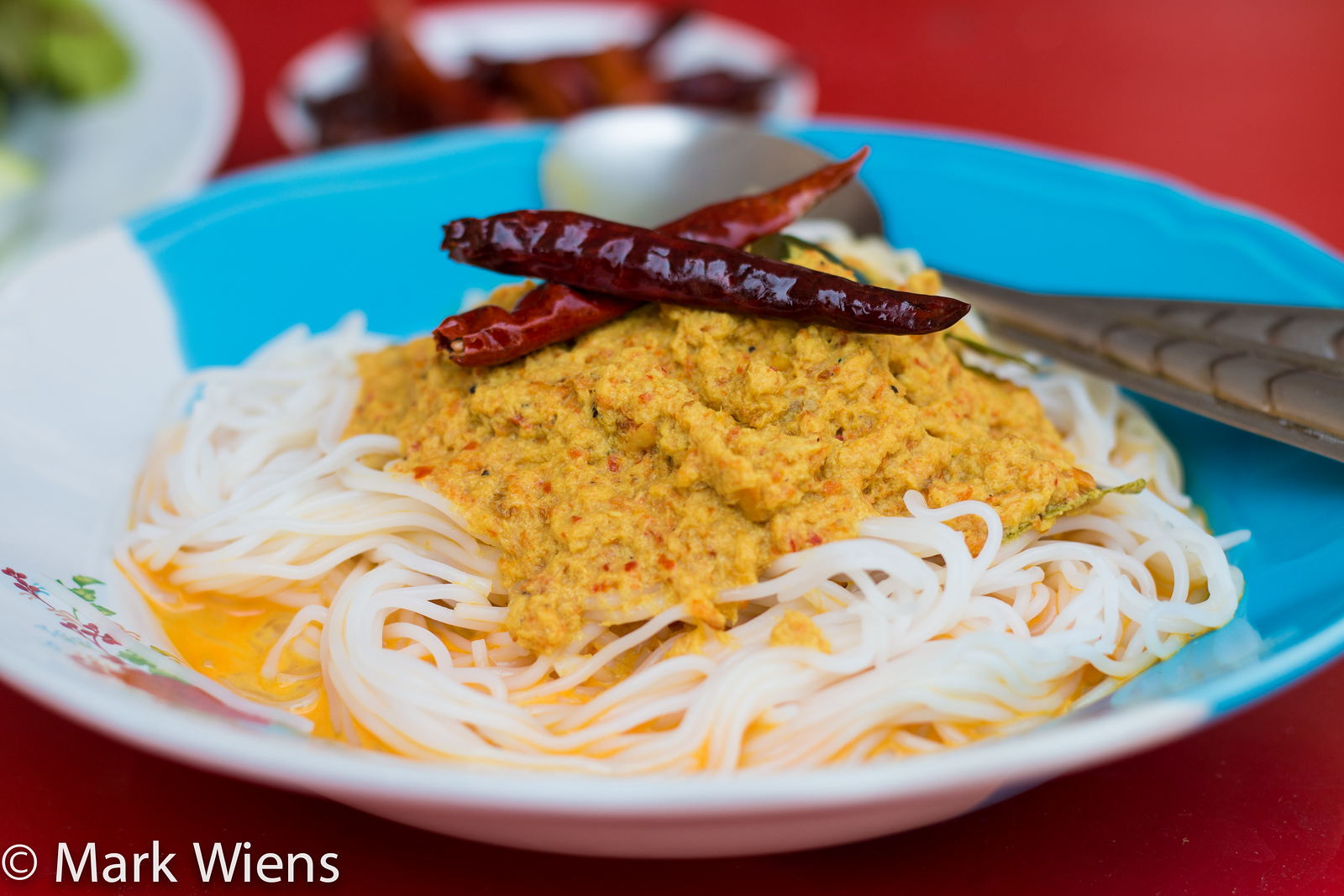 Khanom jeen nam ya