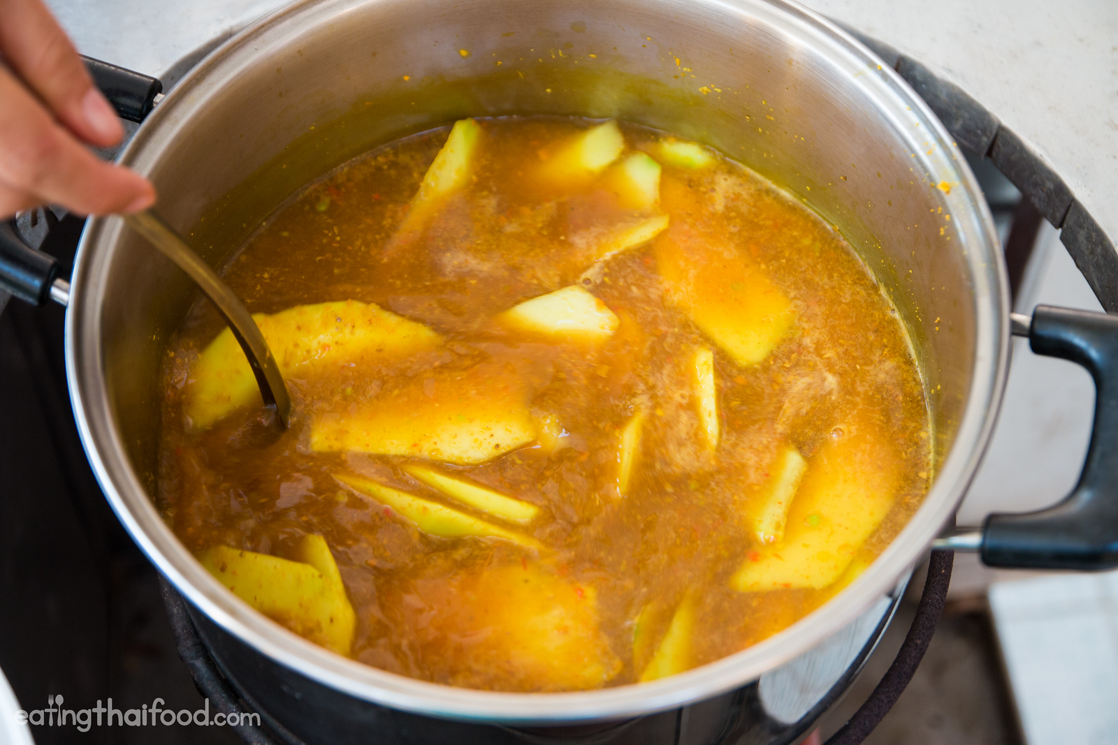 Thai kaeng som recipe
